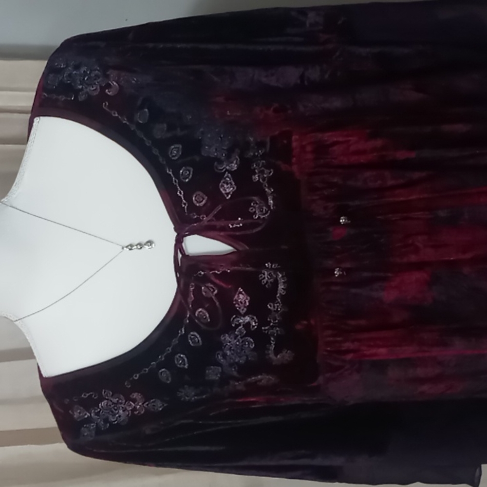 Dress Barn Woman's Top